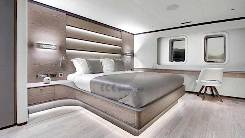 All About U 2 Yacht, VIP Suite.