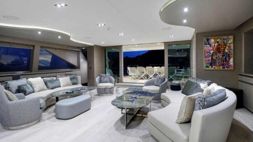 All About U 2 Yacht, Lounge