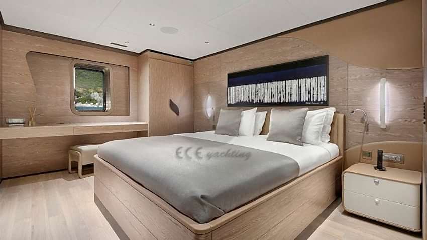 All About U 2 Yacht, Double Cabin