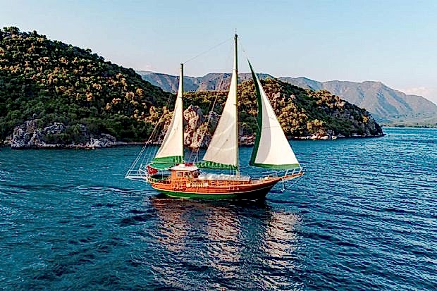 DORA DENİZ